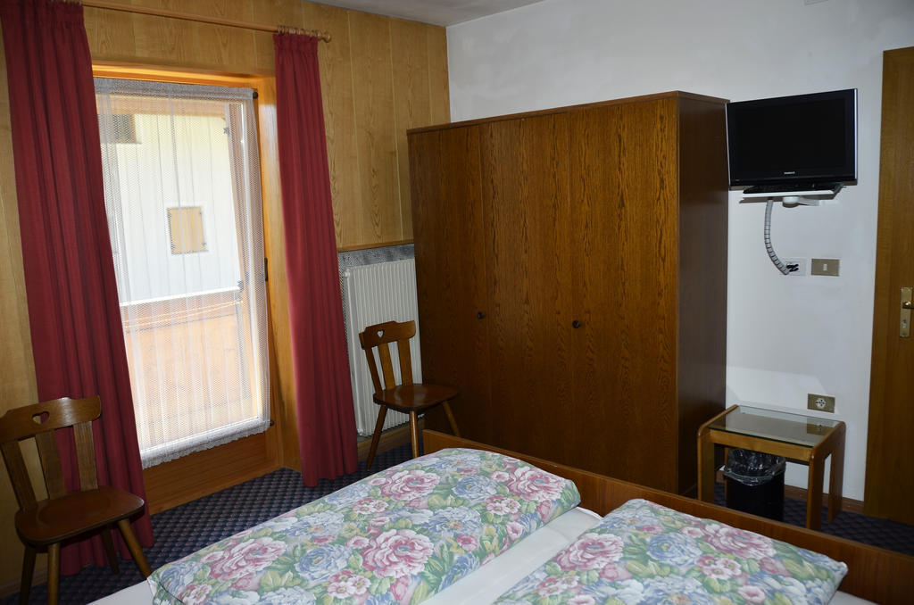 Pension Pichler Chienes Camera foto