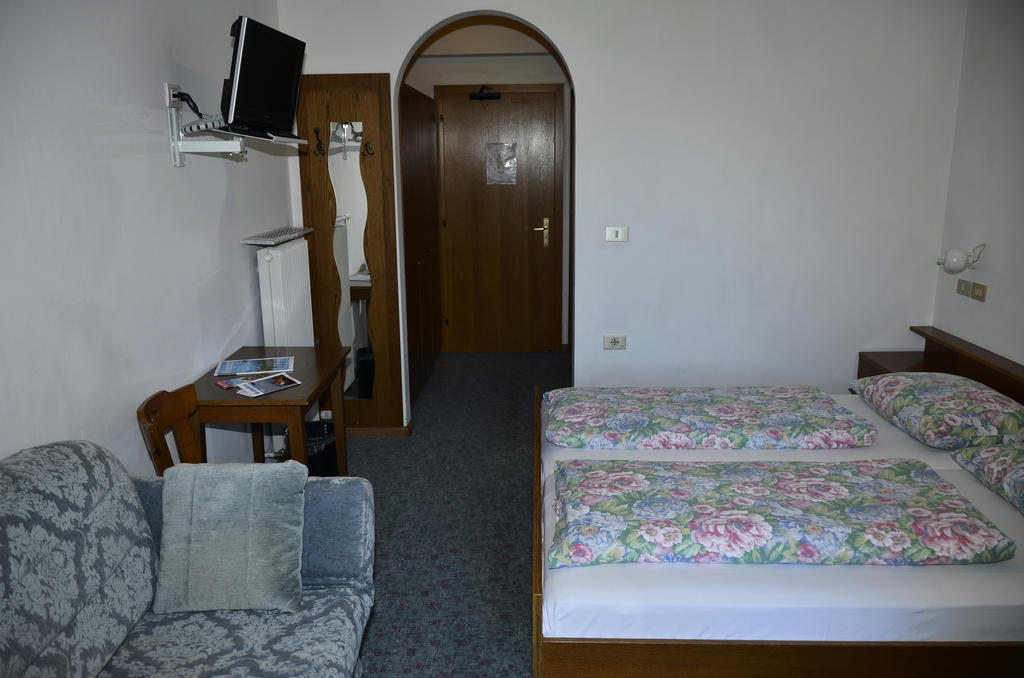 Pension Pichler Chienes Esterno foto