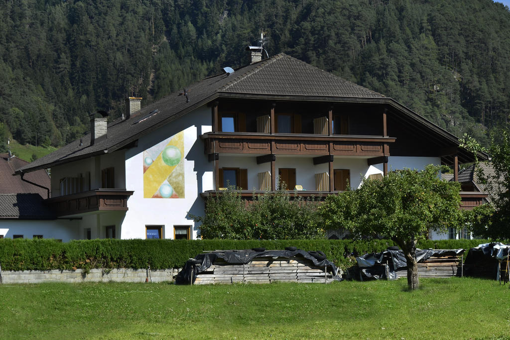 Pension Pichler Chienes Esterno foto